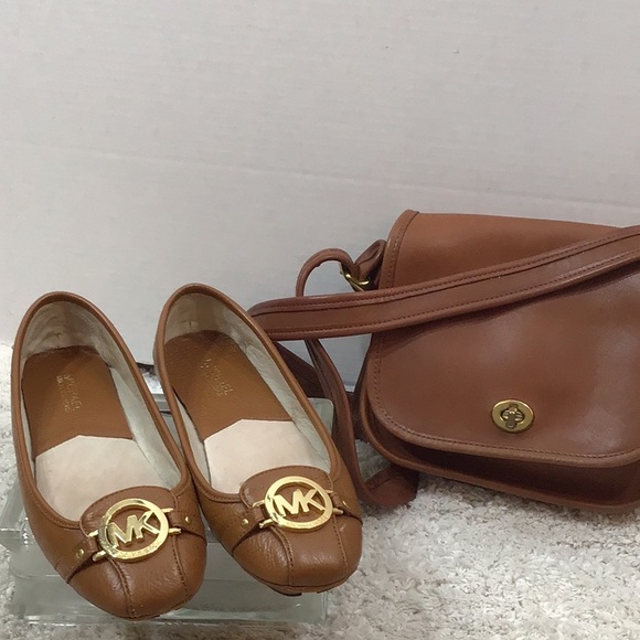 MICHAEL Michael Kors Shoes - Michael Michael Kors tan ballet flats 9.5